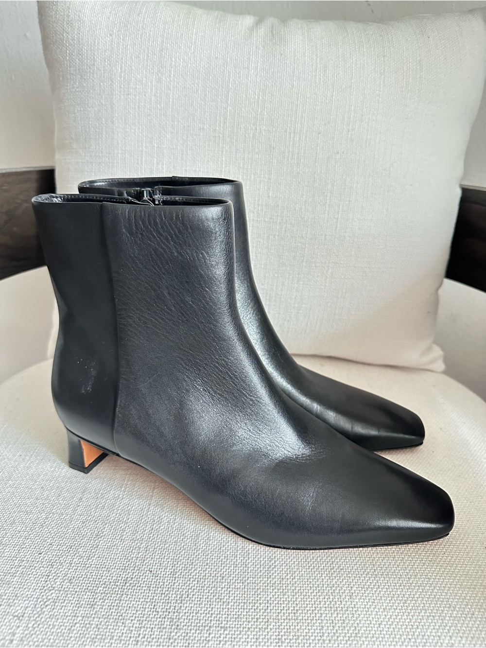 Vince Harlan Black Leather Pointed Ankle Boots